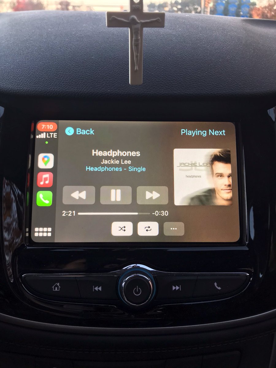 jess_o211's tweet photo. Name a better way to start the morning.. I’ll wait. @JackieLeeMusic https://t.co/xYWqwdOadi