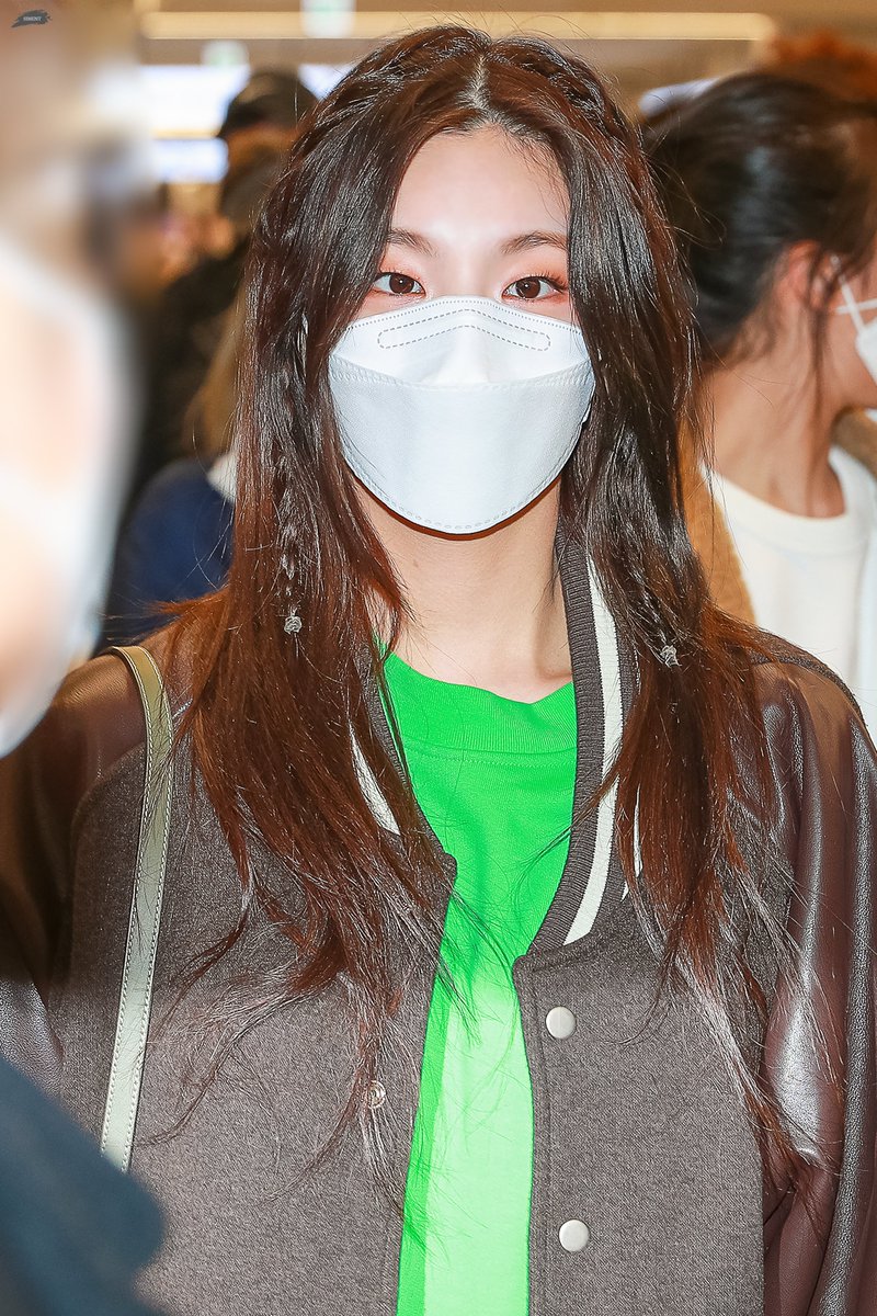 SIMENT_ITZY's tweet photo. 211111 GMP HQ

#있지 #ITZY #예지 #YEJI https://t.co/0T7RHQWnHQ