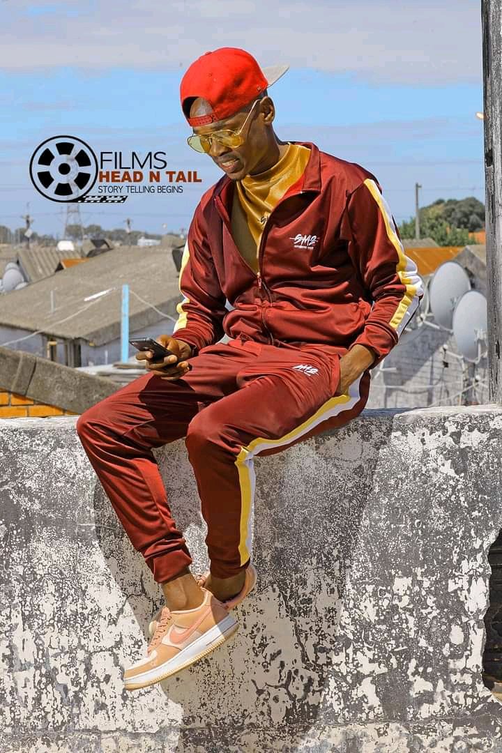 ngidathekey's tweet photo. If you Want to Do Music Video or Movies, Photo Shooting just Search Xolani Tulumani The Owner of Head N Tail Is Talented guy. https://t.co/tcfFmrRR2N