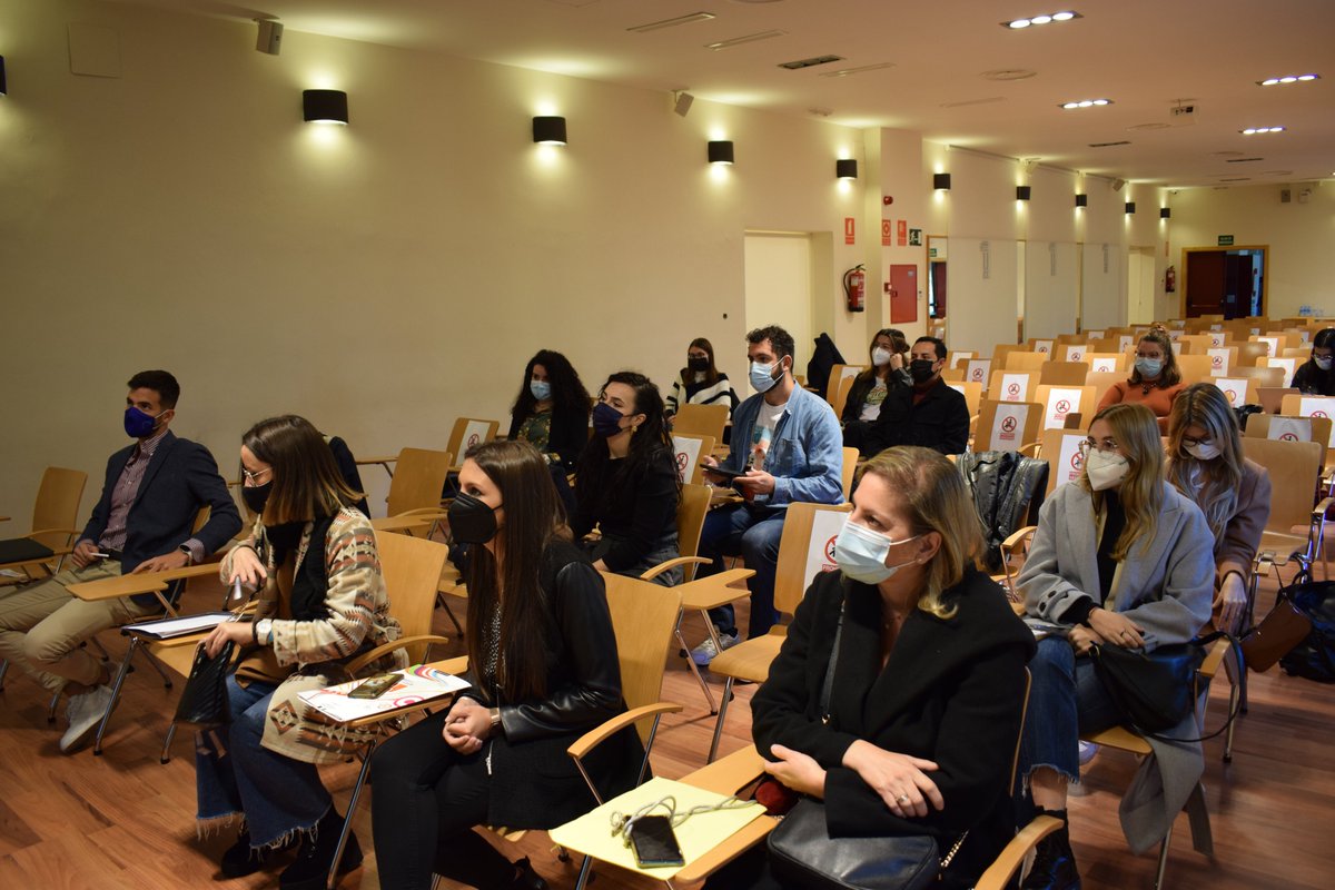 📢📌El pasado sábado <a href="/olgamiajadas/">Olga Tostado Calvo</a> estuvo en el evento  "Erasmus Generation Participation and Engagement" de <a href="/ESN_UEx/">ESNUEx</a> <a href="/ESNSpain/">Erasmus Student Network España 🇪🇸</a> junto a <a href="/saraduranv/">Sara Durán Vázquez</a> , <a href="/patricia_nunezC/">Patricia Núñez Cortés</a>  <a href="/Alvaro_RojasF/">Álvaro Rojas</a> y Gema Delicado,  conversando sobre ODS, UE, juventud y crisis climática con lxs participantes.