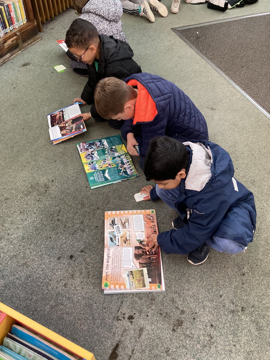 BalgreenPrimary's tweet photo. #Primary4b loved their visit to Balgreen Library today! Thank you so much for having us 📚 https://t.co/ssj9KsBicP