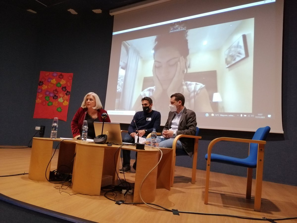 Seguimos en la JORNADA LA INFANCIA, CIUDADANA DE PLENO DERECHO de la Mancomunidad <a href="/mejoradavelilla/">MEJORADAVELILLA</a>
Míriam de la Rosa de <a href="/Coglobal_es/">Coglobal</a> y Jesús López Serrano de <a href="/AytoPuenteGenil/">Ayuntamiento Puente Genil</a> nos presentan la experiencia #agorainfantil