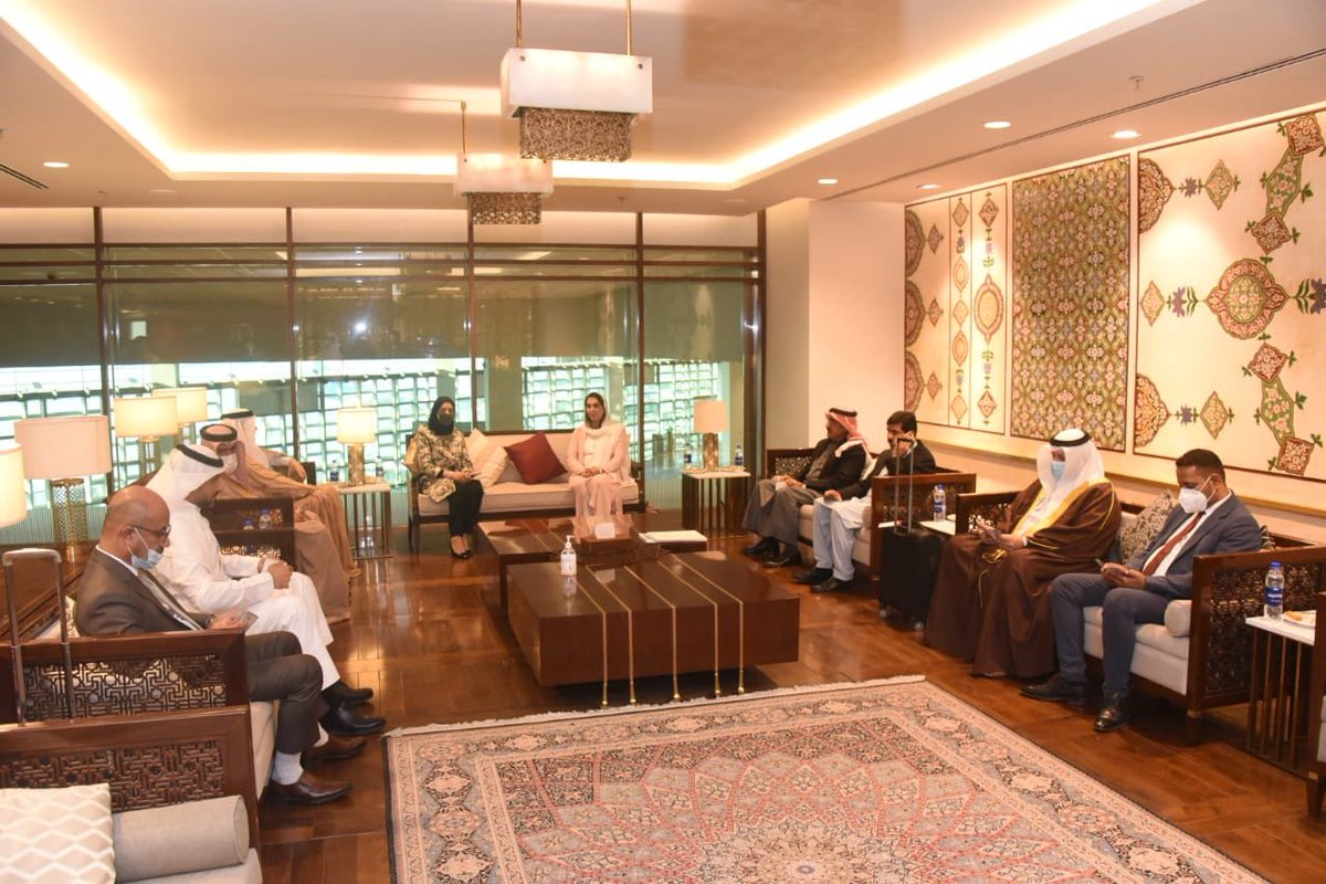 NaureenIbrahim's tweet photo. Bahrain Parliamentary delegation led by Speaker of Council of Representatives of Kingdom of Bahrain arrived at Pakistan. I as member Pak-Bahrain PFG welcomed delegation on their official visit. ⁦@PTIofficial⁩ https://t.co/C5e2jWAB48