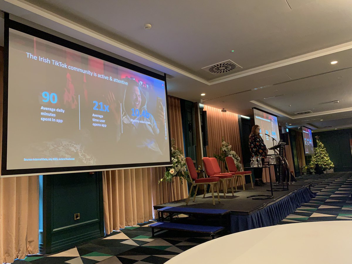 Honey+Buzz tweet media