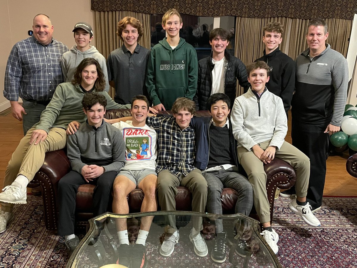 SHS_Golf14's tweet photo. We wrapped up the year with a nice awards ceremony Monday night!  Great to see everyone together again! https://t.co/WvHns9mfFE