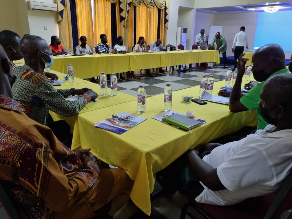 Breakout sessions to validate content of draft #mango 🥭 &amp; citrus🍊 crop guides for the #horticulture sector <a href="/NLinGhana/">Netherlands Embassy in Ghana</a> <a href="/WUR_WCDI/">Wageningen Centre for Development Innovation</a> <a href="/sassibeyyeboah/">Sheila Assibey-Yeboah</a> <a href="/Agricday/">AgricToday</a>