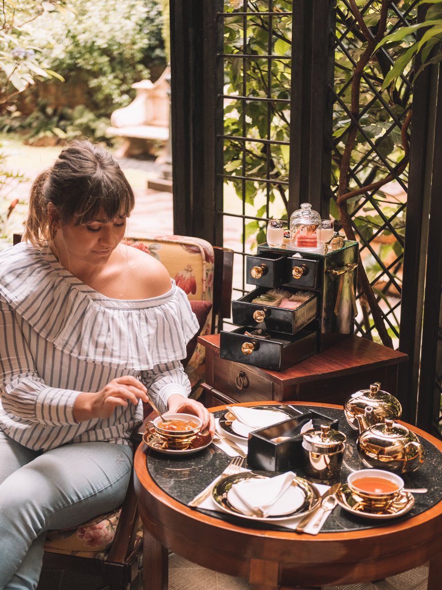 VRKempinski's tweet photo. Take a break. Indulge in our delicious afternoon tea.
#AfternoonTea #VillaRosaKempinski #KLounge #KempinskiAfternoonTea #VillaRosaKempinski #KempinskiMoments #KempinskiWhiteGloveService https://t.co/zt5gV0lqdN