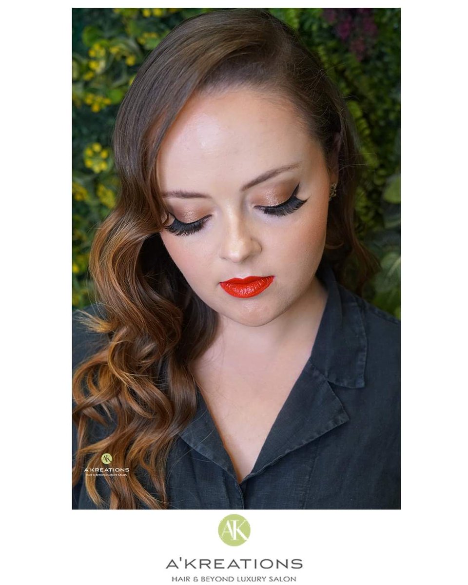 AKreationsIndia's tweet photo. Red lipstick is always a good idea! 💄
#akreationsindia #luxurioussalon #selfcare #trending #bestsalon #bestsalonintown #hairservices #hairdresser #hairstylist #healthyhair #healthyhaircare #softhair #makeup #makeuplooks #makeupartist #hairstylist #makeupservice #redlipstick https://t.co/YDn8cbrMpN