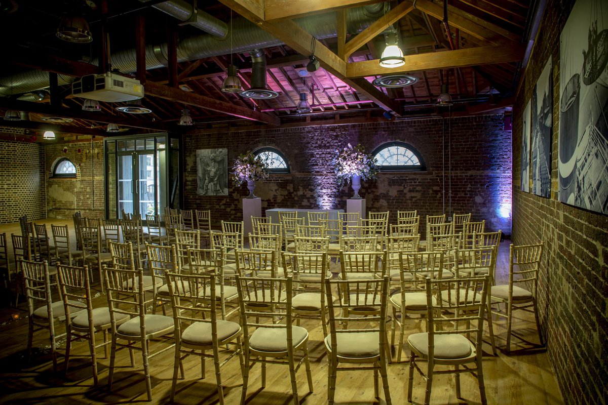 One of our favourite ceremony set-ups at the Museum of London Docklands ✨

The Quayside Room’s exposed brick walls and direct views of West India Quay create such a magical atmosphere, enhanced by mood lighting and beautiful floral arrangements #weddingseason