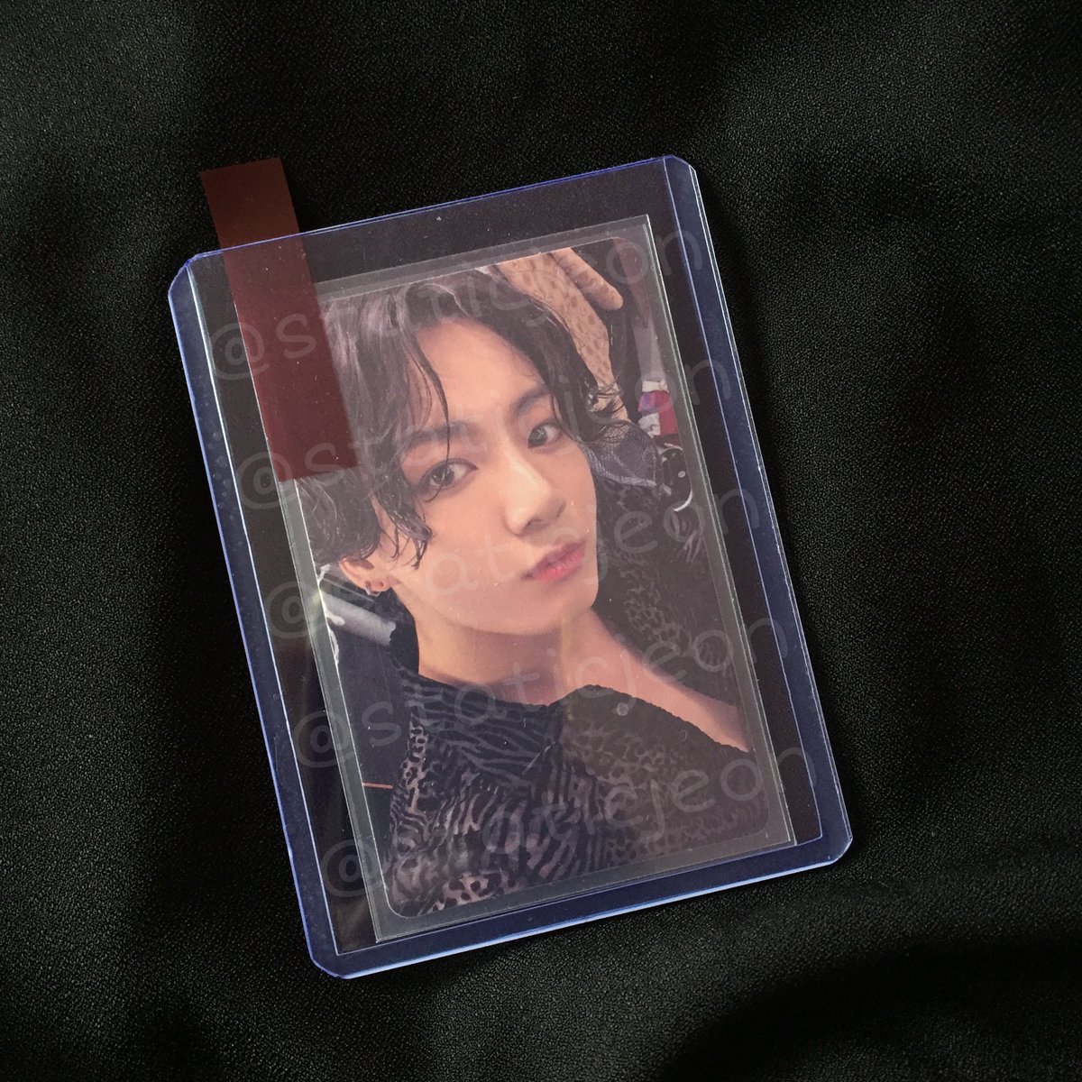 staticjeon's tweet photo. - ꒰ pogi coming thru ♡ ꒱  -

tysm for trading w/ me @taegisfolder 😭 muntik na tumilapon si koo pagkabukas ko 🤣 akala ko talaga isa siya sa magiging TOTGA pc ko >.< thank you for making my first trade very memorable 🥺 i hope tete came home safely din <3 https://t.co/7CefaBoxgy