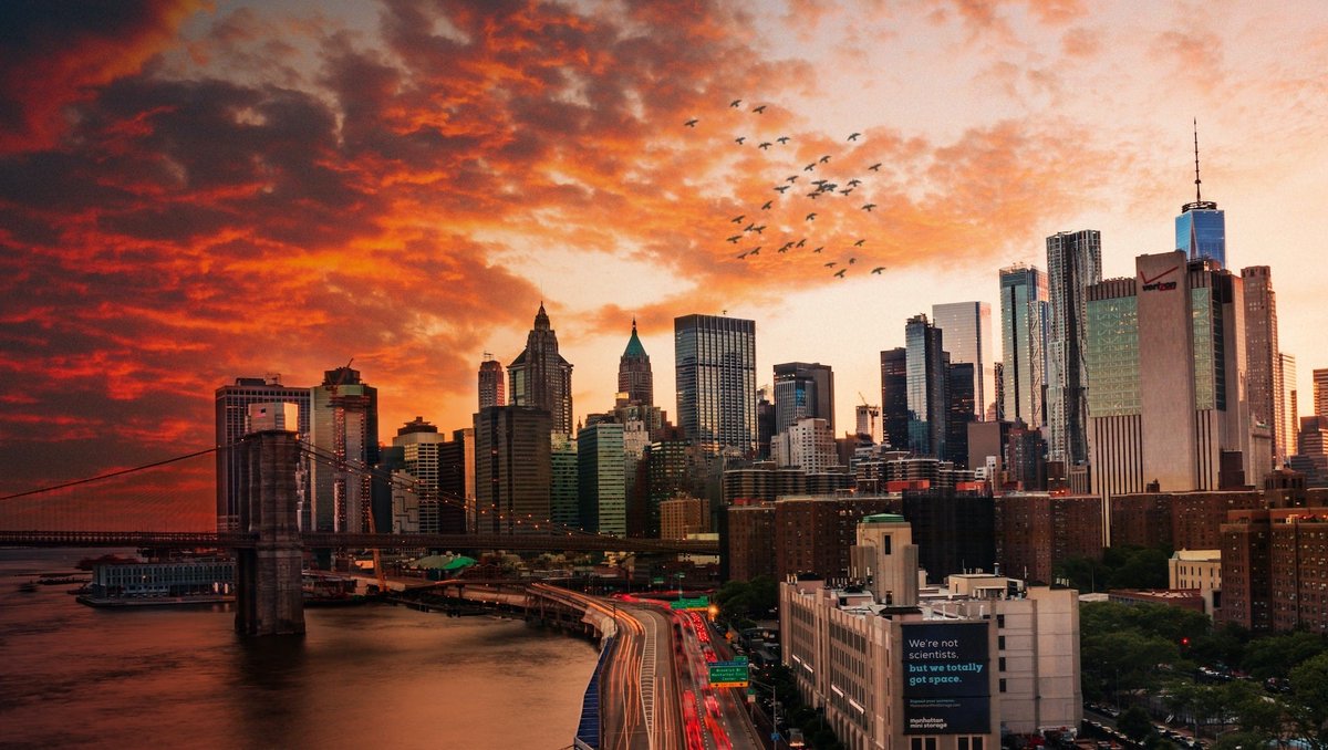 mauricedehond's tweet photo. Een verslag van een Nederlander uit New York, waar de angst heerst en een waarschuwing voor Nederland.
https://t.co/5MQsWoSr5H https://t.co/RcUdNjRqEe