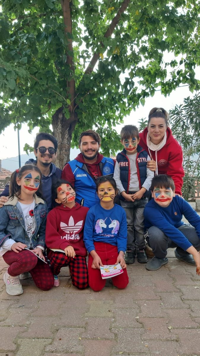 SerpilU77440834's tweet photo. Gülümse çekiyorum 📷❤️💙🥰
#AydınGençlikMerkezi
#İncealanköyü https://t.co/XTvnLa49Tz
