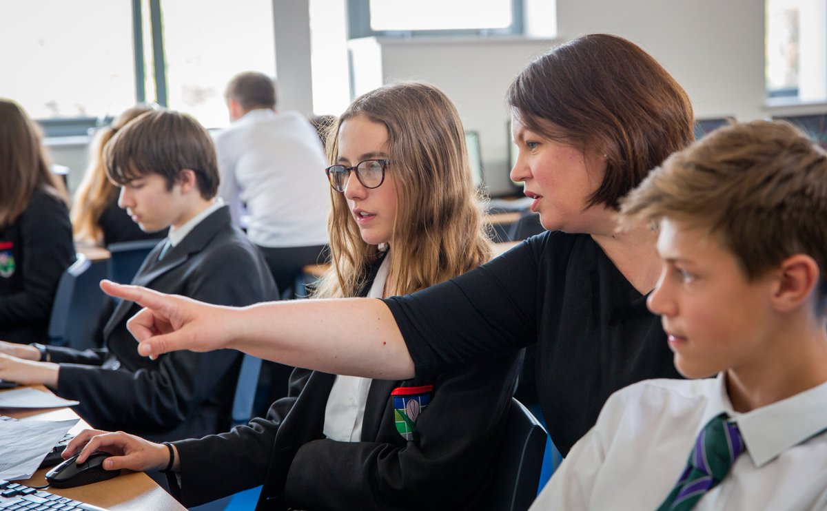 RaspberryPi_org's tweet photo. Machine learning is not magic — how can we teach learners in school to understand it? The new version of computational thinking shared by Matti Tedre & @HenriikkaV in our recent seminar may lead to answers.
Find out more: https://t.co/K8XuA1fKlU #MLEducation #CSEd #RPFSeminars https://t.co/AKYql5TK6W