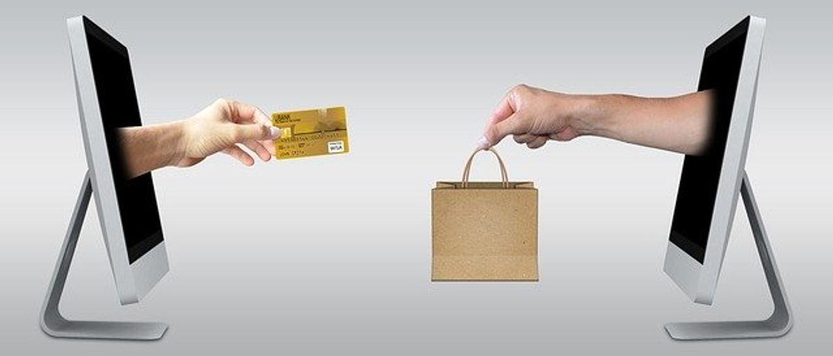 OgierIreland's tweet photo. Brexit Interchange Fees - a new hurdle for EEA retailers, so writes @sdjohns, in a new post today: 
https://t.co/AI2lkJCoIg
If you are a retailer, or have a related query, contact @LemanSolicitors' Corporate department on 01 6393000 #brexitnews https://t.co/rnJoGELNea