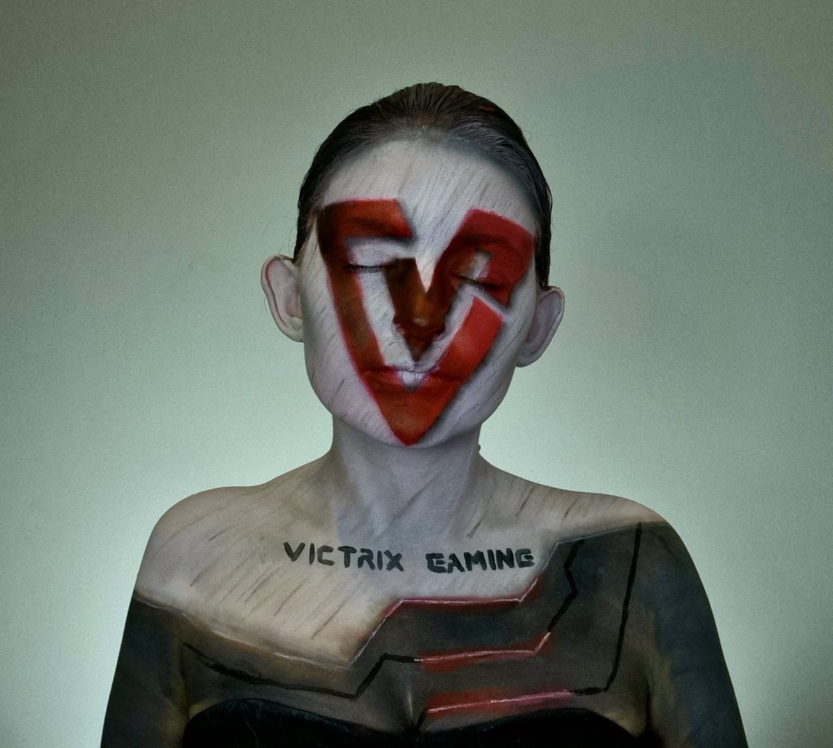 I mean, just look at it 🥺😍
THANK YOU THANK YOU THANK YOU again for sharing your talents 🥳

#GoVictrix #bodypainting #Twitch #talent