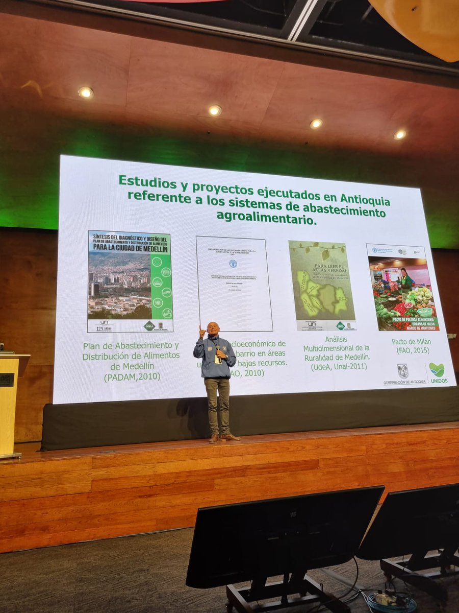 FAO_Colombia's tweet photo. “Las realidades desfavorables del campo no las cambiamos en un año, las cambiamos en décadas; y las transformamos si cambiamos la visión de la ruralidad y la comercialización en Antioquia”: Juan Zuluaga, coordinador @FAO Antioquia en #ExpoFinca 2021 #SABAntioquia https://t.co/CYuVQVPe3V
