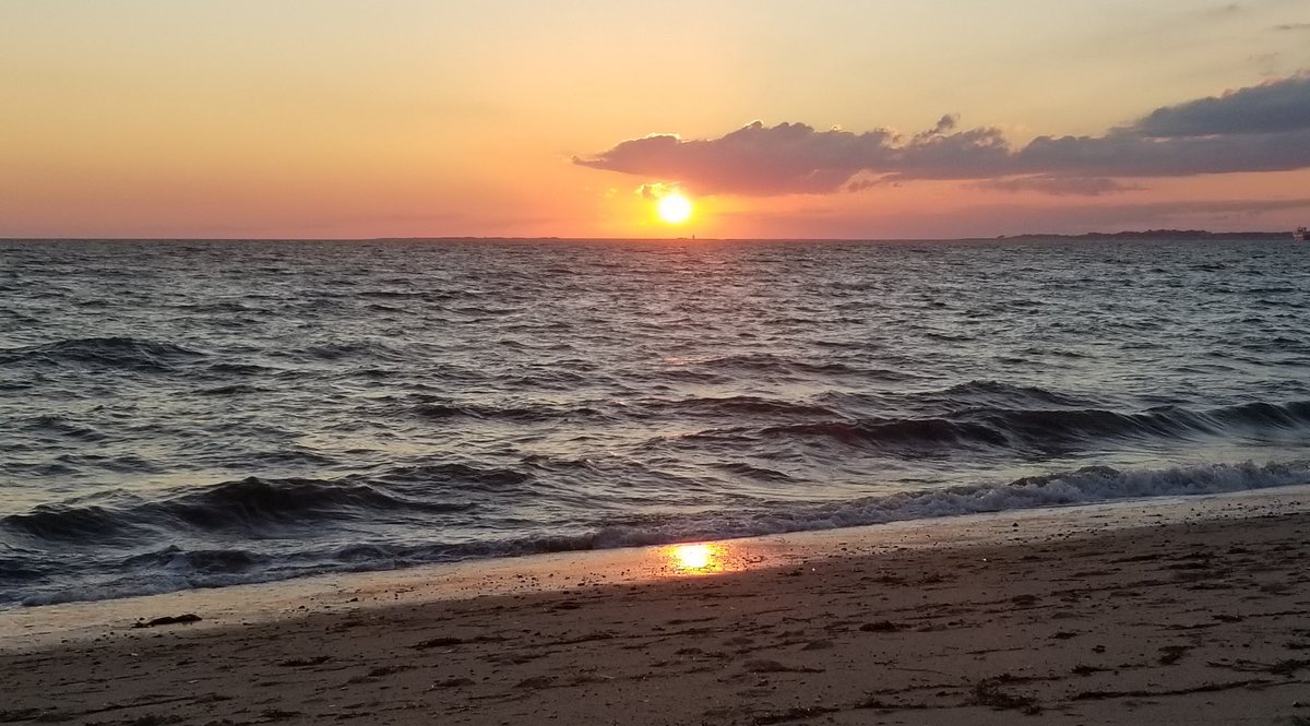 stevecurtin22's tweet photo. Sunset, North Truro Oct 2021 https://t.co/syH7O9qtJ4