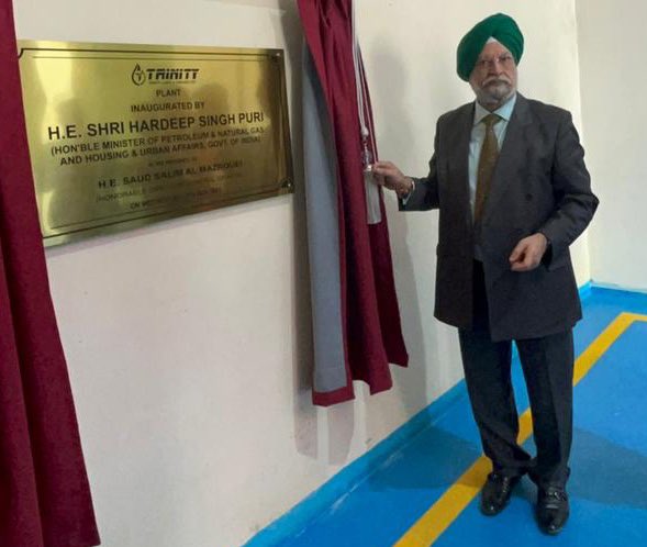 HardeepSPuri's tweet photo. Very happy to see members of the highly successful &amp; sizeable Indian diaspora contributing to economic activity in UAE. 

Inaugurated a Plant of Stanley Lubricants UAE today. 
Also inaugurated a plant belonging to Trinity Grease &amp; Lubes Pvt Ltd.

@IndembAbuDhabi @cgidubai https://t.co/MbpiHP8YA4