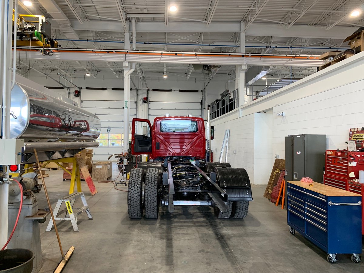 EIntl's tweet photo. We are pleased to announce that our Dartmouth location is now certified under the National Safety Mark to install bodies, dump boxes and other type of equipment! 😎https://t.co/MRKfNi8m9s | 1-800-561-7030 #NationalSafetyMark #DumpBoxes #Bodies #Equipment https://t.co/03eGj5qGLH