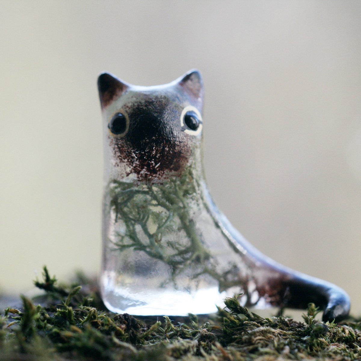 rainbowmarleo's tweet photo. There's a moss in Crystalworld that wraps itself in the illusion of something familiar. A cat for example. But after the trick is explained, you see through the fake. You can, don't you
CATS ❤️click
https://t.co/jk5Kd6gmCb
#rpghumor #cat #miniature #kitty #kitten #transparent https://t.co/B1mNXvNsug