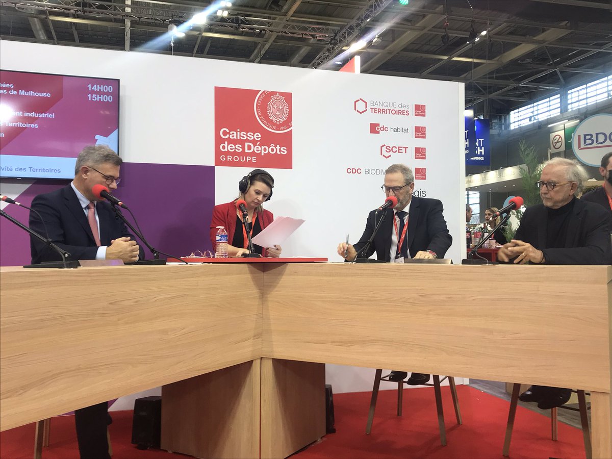 caissedesdepots's tweet photo. #SMCL2021 | Le DG France de @transdevFR, @e_henaut est à la #RadioCDC, aux côtés de @FabianJORDANm2A et le fondateur de l’#Odas. 
Au programme ? Les journées citoyennes de Mulhouse créées pour impliquer les citoyens dans les actions locales et renforcer la proximité entre tous. https://t.co/TxCesKPJuX