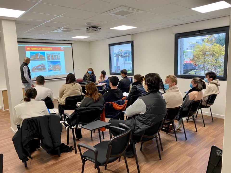 13 recrutements sur 15 candidats présentés. La carte proposée par Burger King plait. Venez rejoindre ces candidats pour relever le défi de l'ouverture d'un nouveau restaurant. L'occasion de révéler vos compétences #recrutement @Poleemploi_oc #portet <a href="/HauteGaronne/">Haute-Garonne</a> #auterive