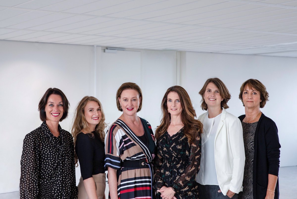 ProAssistanceNL's tweet image. 𝐖𝐢𝐣 𝐳𝐨𝐞𝐤𝐞𝐧 𝐞𝐞𝐧 𝐎𝐟𝐟𝐢𝐜𝐞 𝐀𝐬𝐬𝐢𝐬𝐭𝐚𝐧𝐭! | 28 - 40 uur | Amsterdam / hybride | bit.ly/3qK7GKM

Zoek jij een zelfstandige functie waar je onderdeel uitmaakt van een hecht en gedreven team? Zoek je  een functie met een flinke diversiteit aan taken?