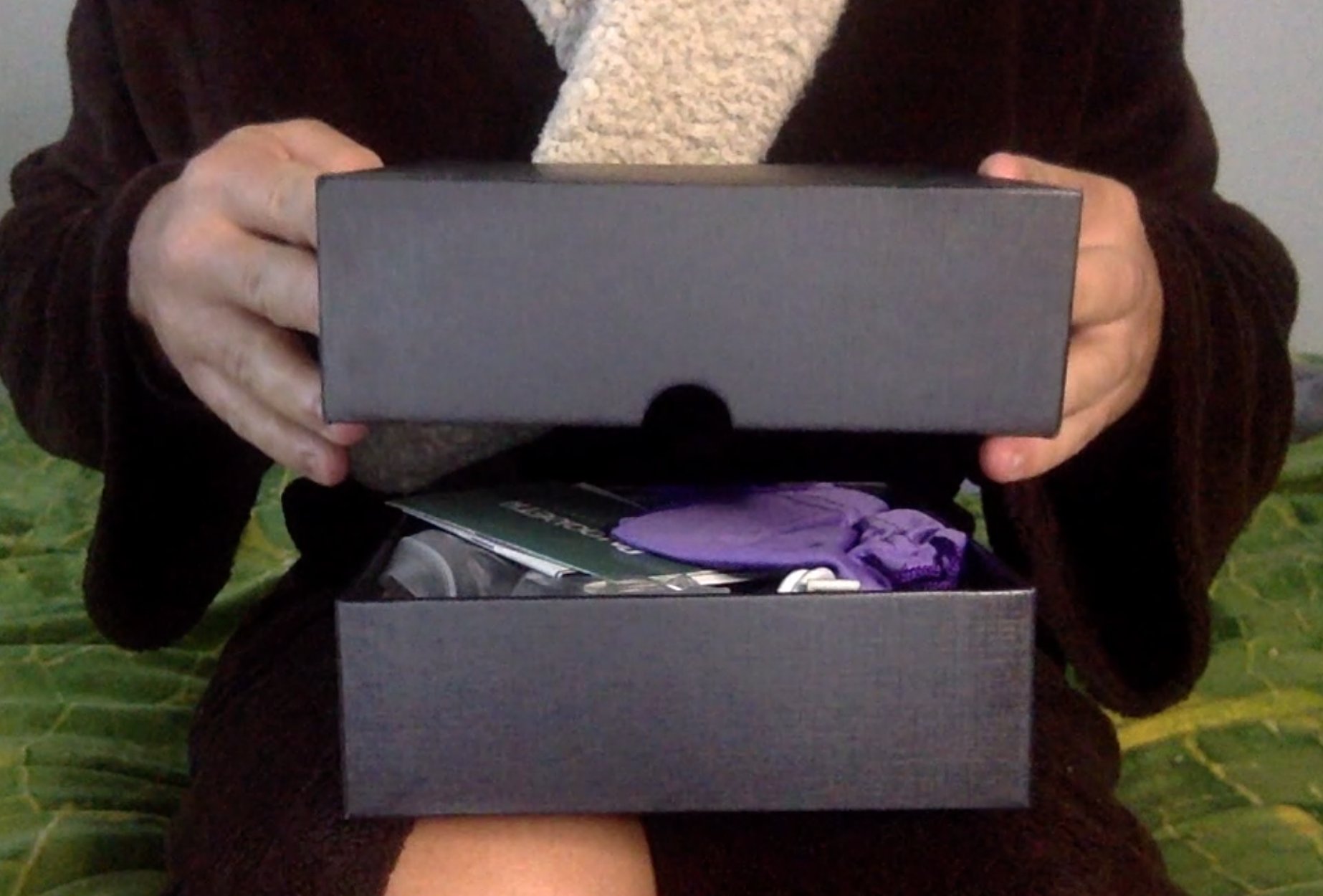 2 pic. Deballage et decouverte de mon simulateur de prostate.
#sextoy #dildo #simulateurprostate #prostata