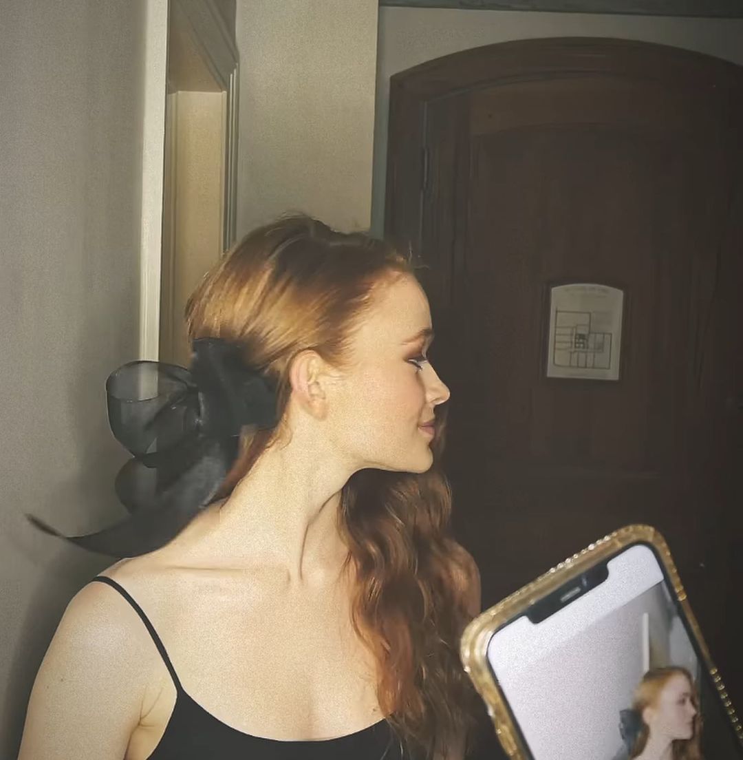 flixophilic's tweet photo. she is pretty.
#sadiesink https://t.co/oaK3PNXj3Q