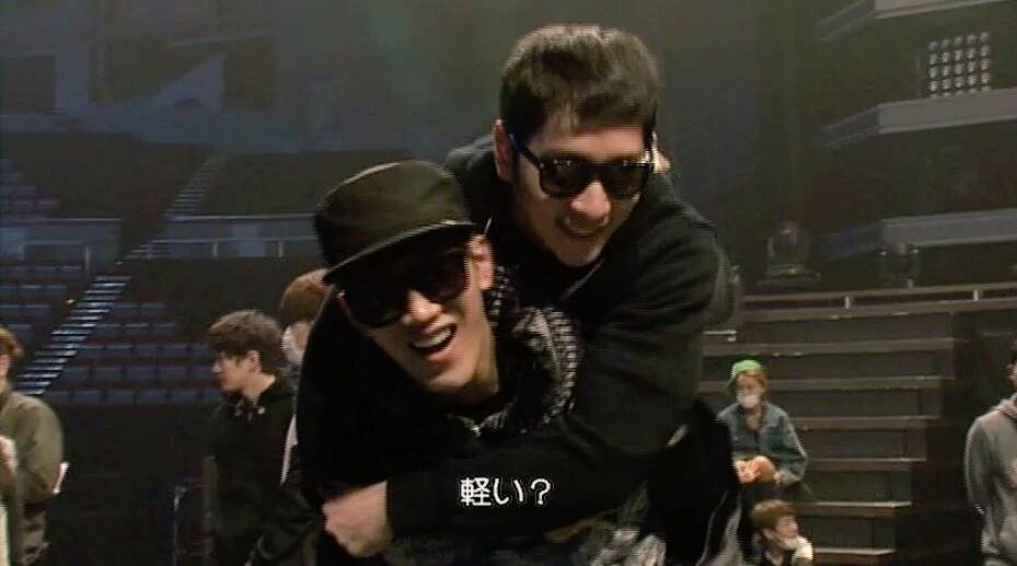 JunKayPM's tweet photo. #ChanKay the cutest 💗💜 https://t.co/NOVmR9jJAo