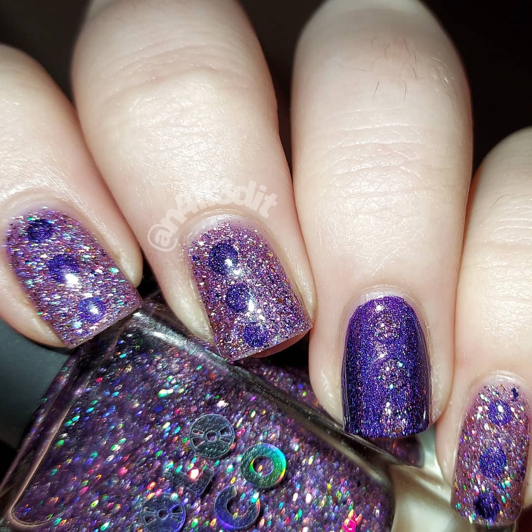 n4il3dit's tweet photo. Holo #amethystkittens here is a design for the abstract collab!π
Thanks for hosting @/2sistasnails and @/hgirl_nails π
#Novemberabstractcollab #abstractmanicollab
#holotaco #holotacocombo #dotticure #purplenails https://t.co/awNIM1qXg2