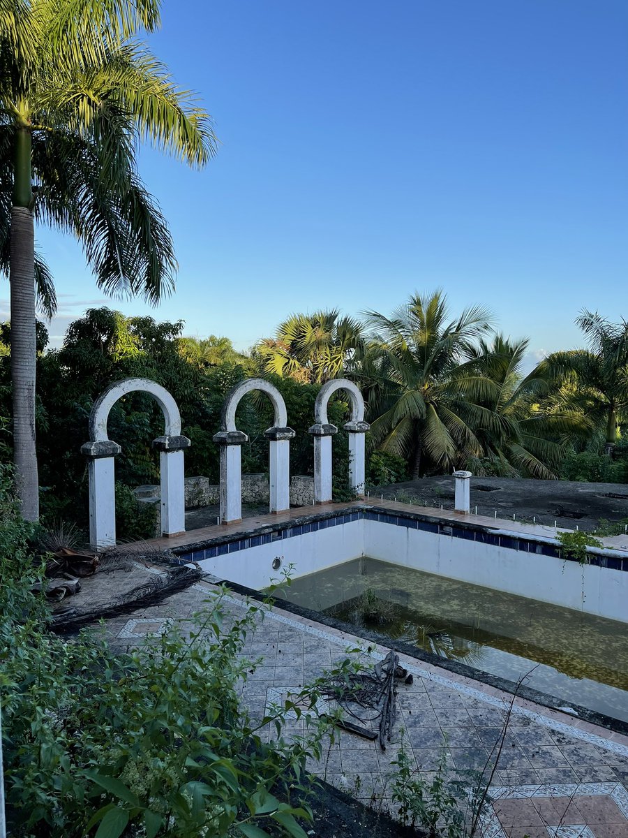 I just filmed the coolest abandoned mansion in the jungle ever!