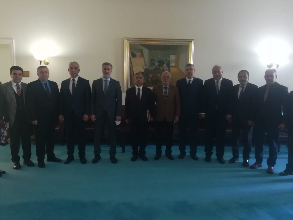 mustafaelitas's tweet photo. Tüm Özel Halk Otobüsleri Birliği Başkanı Ercan Soydaş Başkanlığındaki Birlik Üyeleri Grubumuzu ziyaret etti. Grup Başkanımız Sn @yilmaz_ismet58, İçişleri Komisyon Başkanımız @celalettingvnc ile birlikte sorunları dinledik. https://t.co/2zqbRNJCDR