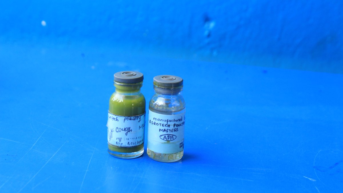 AgeaJoshua's tweet photo. Here are good poultry medicines  made out of plan products for you poultries at affordable price located at Alebtong Main Street or you contact with me on Email:joshuagea37@gmail.com #GirlsOnline2021 https://t.co/2CyPtduyro
