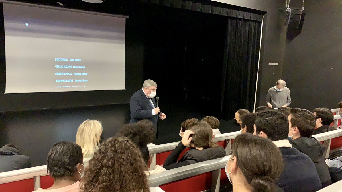 VTriaille's tweet photo. Participation de la classe de 3 ème 9 du @Clg_MatisseNice au #FIFR #histoire #EMC pour échanger sur les thématiques de l’Occupation, de la Collaboration et de la Résistance. Merci à @gemagapa pour l’encadrement et au musée de la Résistance @VilledeNice @AcademieNice https://t.co/2Sc7fCHAwb