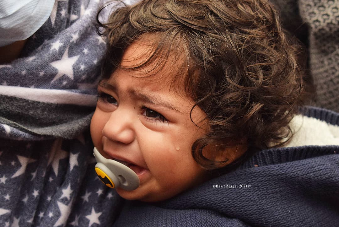FaziliSana's tweet photo. Next time if you are tempted to say  "Kashmiris are hospitable people" &amp; "Kashmir is Paradise on Earth", remember these images, remember these cries and remember how vulturistic you are. https://t.co/XH484N56KS
