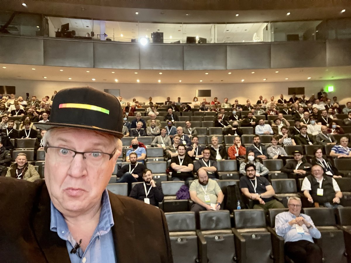 #WiFiDesignDay #ekahau 

Obligatory SWAG Hat post!