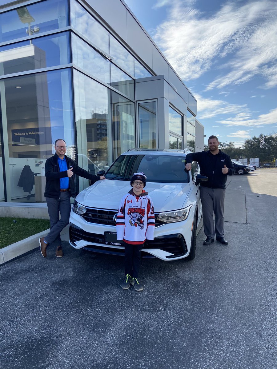 Whitney_Burk's tweet photo. Not only does @vwchatham sell amazing vehicles, the customer service is like nothing I have experienced. 

But to top this all off, VW in #ckont also suppports local athletes in our community. On behalf of Corson, @Burky29, myself and the rest of CK Cyclones Hockey #ThankYou https://t.co/U6TDkzohJV