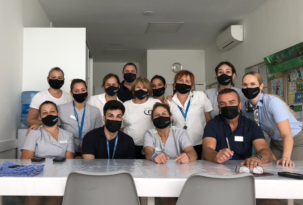 Today at #SunsetBayClub we had another session of the Green Tips course with our #oneteam ♻️ How green are you? We had lot of fun and learned in the proccess. #sustainability #diamondresorts #diamondcareers.