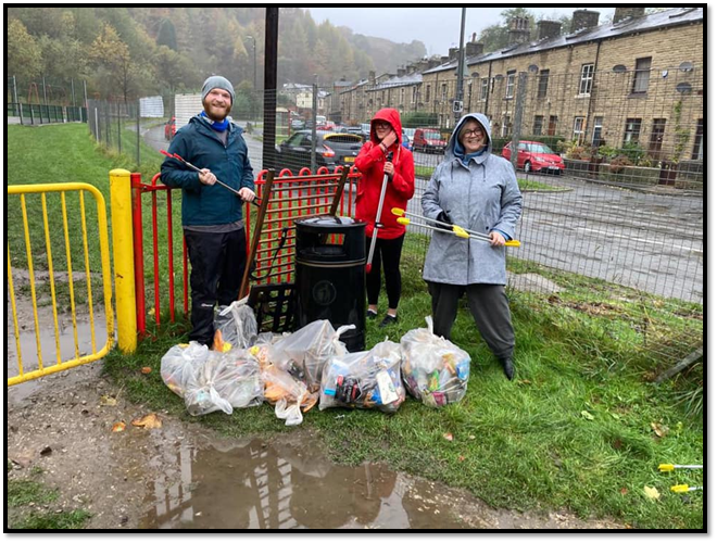 TodmordenHigh's tweet photo. THS student Scarlett took part in a recent community litter pick. A very soggy Scarlett turned up and completed an hour on the park in Portsmouth. We have issued her with a Woody's voucher. She is an asset and a glorious example of our values in action! #ARCHvalues #litterpick https://t.co/I1yJ0MRBku