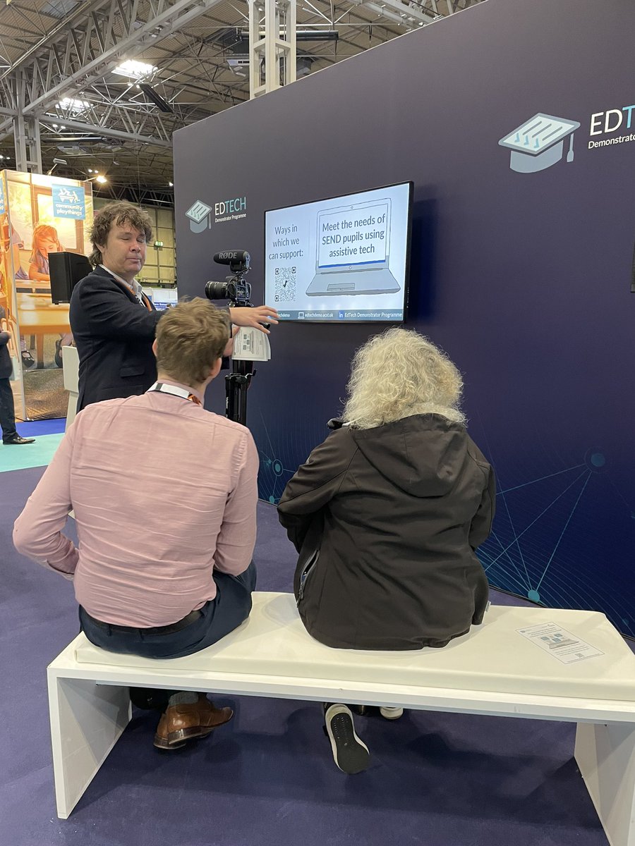 EdTech_Summit's tweet image. Really great to see all our exhibitors having a great time at #EdTechsummit21