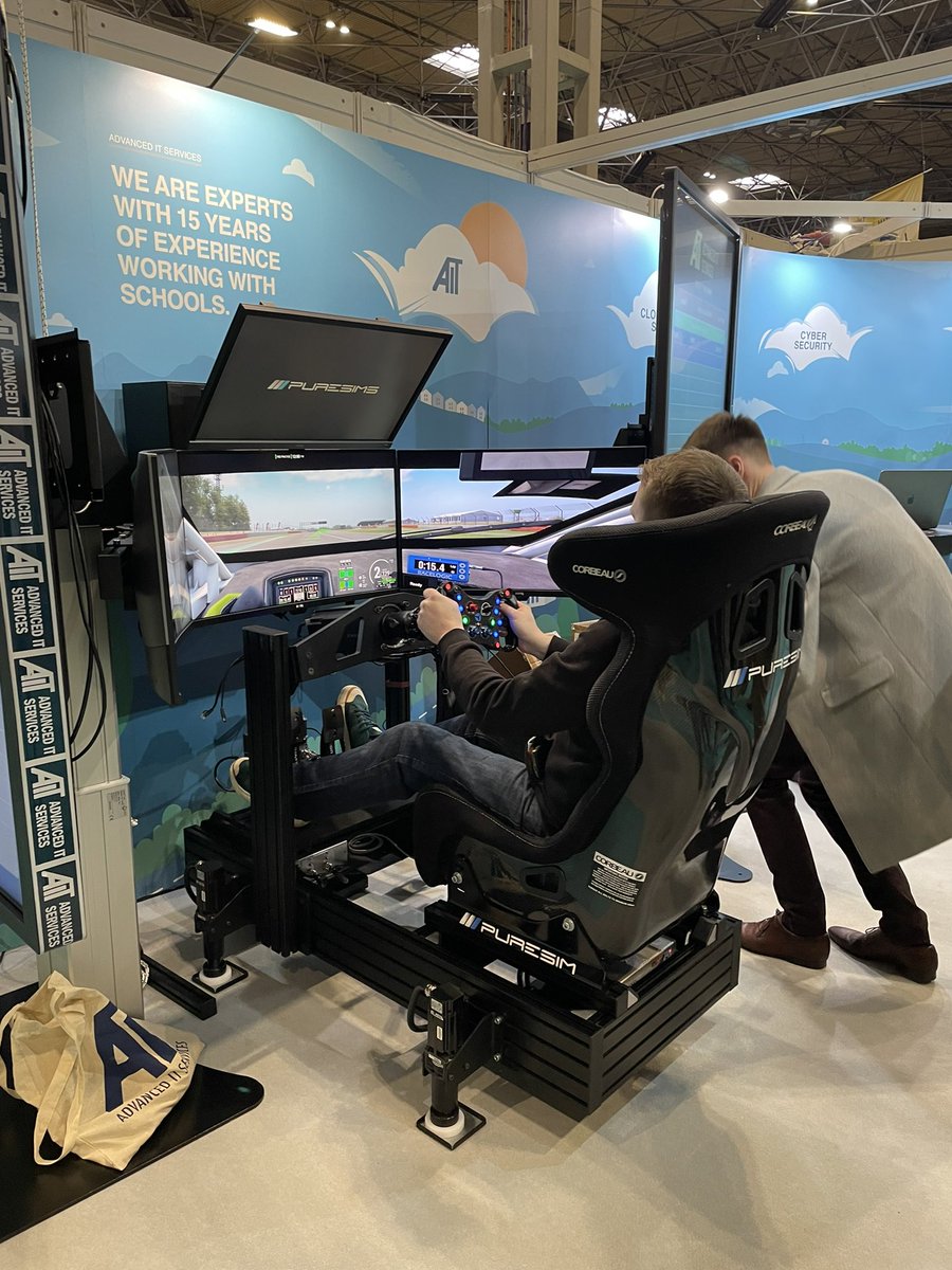 EdTech_Summit's tweet image. Really great to see all our exhibitors having a great time at #EdTechsummit21