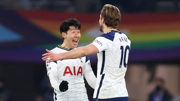 Kane or Son or both?

FPL Gameweek 12 preview 