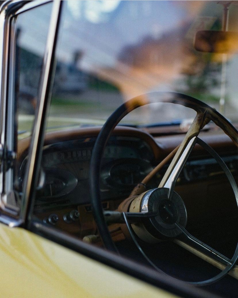 OldSchoolLab's tweet photo. Enter our #filmphotocontest by posting a photo with the tag #reflectionscontest and tag @oldschoollab and @photosmithnh by 11/30 for a chance to win a $100 gift card. How do you like this entry by @aneweira.photography? https://t.co/asbsXLVJD6