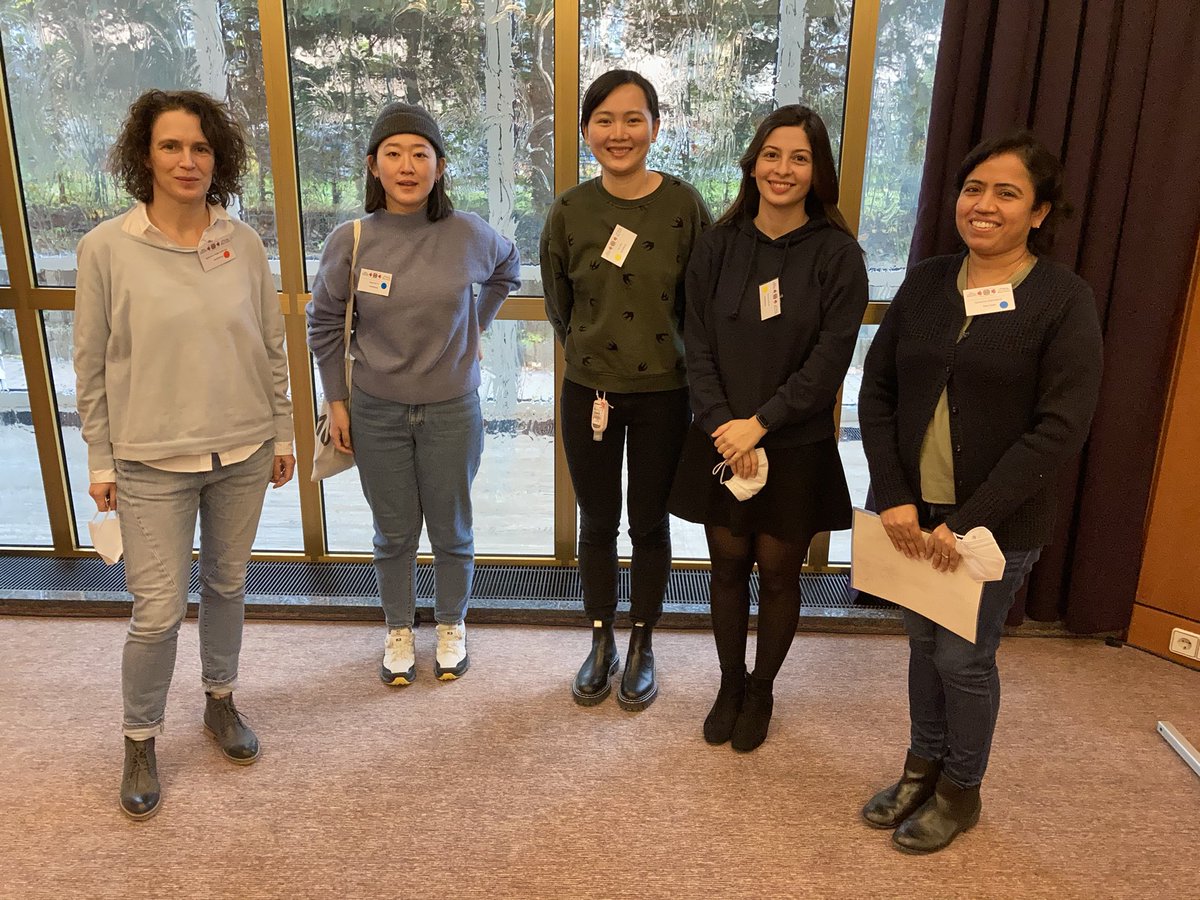 KKubatzky's tweet photo. The Kubatzky lab had a lot of fun in Weimar at the STS Meeting!!!Congratulations to @SevinjSultanli for the poster prize and @SushmitaPahari who won the STS science award for young investigators! https://t.co/s79FdlZKsZ