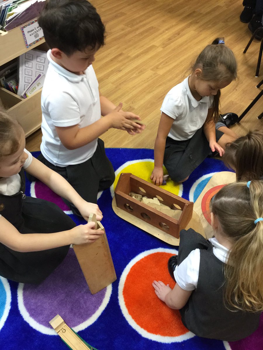 mwcpyf's tweet photo. Our ‘Interfaith Week’ story is Noah’s Ark, we’ve enjoyed learning the story through play and exploring our ark. #interfaithweek2021 #mwcpre https://t.co/3hdemufnFK