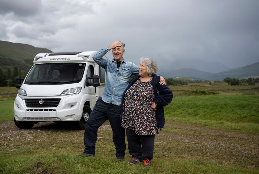 The "Aliam" tartan, as seen on last night's Channel 4 show #LostInScotland with Miriam Margolyes and <a href="/AlanCumming/">Alan Cumming</a> Registered with pink and blue threads representing Alan &amp; Miriam's birth years tartanregister.gov.uk/tartanDetails?… A wee content warning for the show - features strong language!