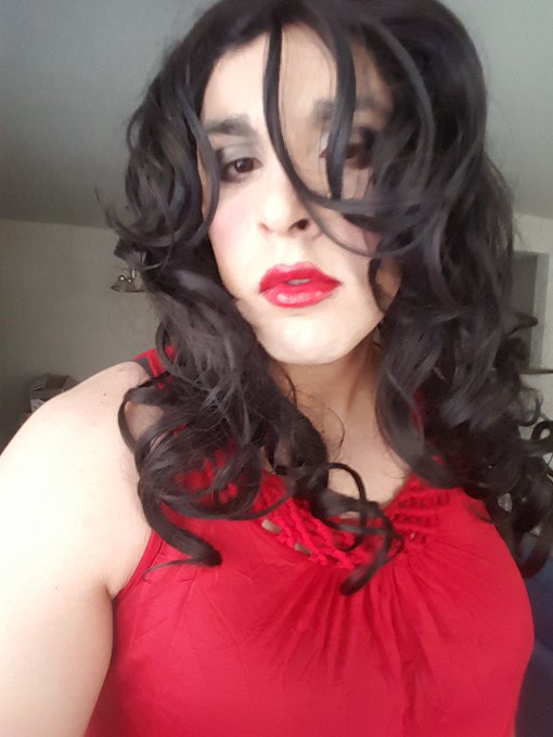 i need more friends on here lol #cross #cd https://t.co/3JlmpFgAWW<a href="/tag/cross"class="tags">#cross</a><a href="/tag/cd"class="tags">#cd</a>