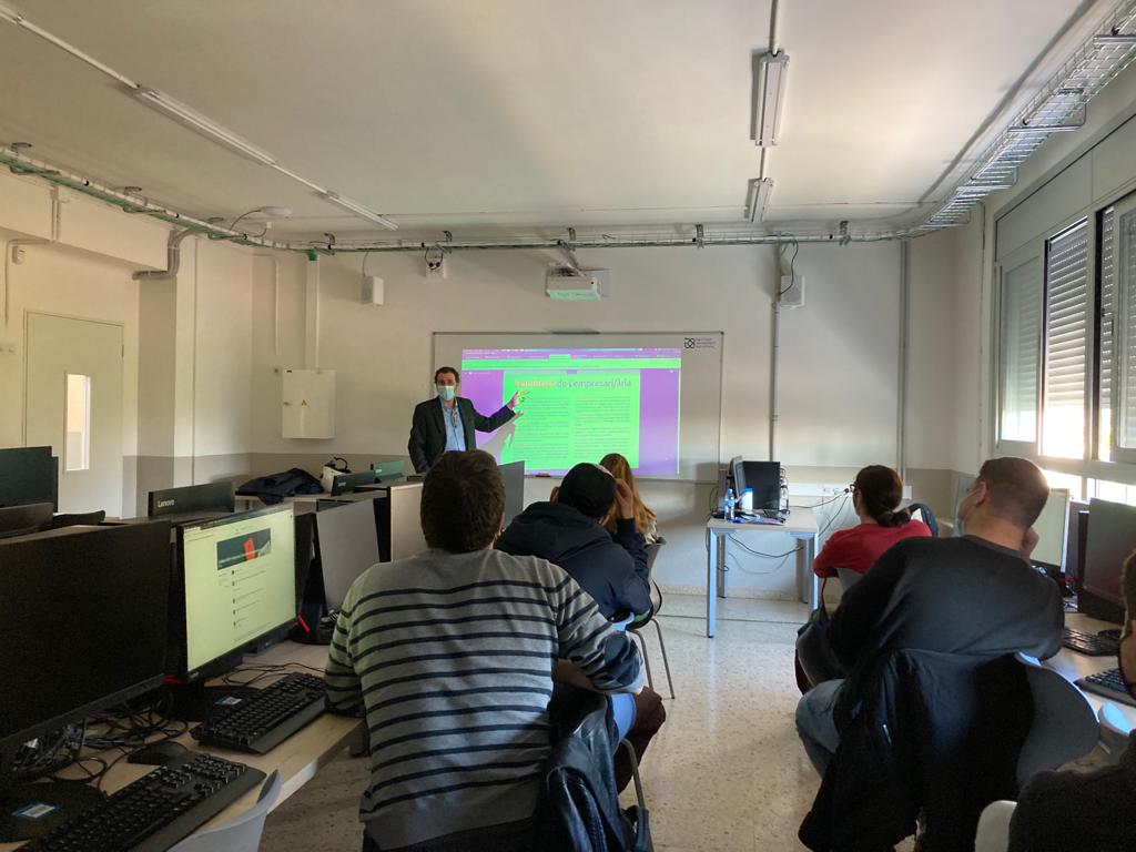 infraplan's tweet photo. @iTecBcn @NissanEurope Ha estat un plaer compartir amb l'alumnat del 
@iTecBcn els #valors que creiem necessaris per construir un projecte amb criteris de #qualitat, #innovació i #responsabilitat. Sort i encerts a tot l’alumnat!

#ITBEmpren #EscolaiEmpresa 
@FemCAT https://t.co/vWju9GhJ7a