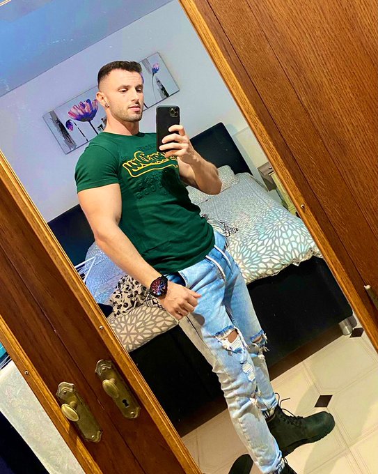 Yes I got clothes!! 😅😂 https://t.co/oeHJraJ1lX